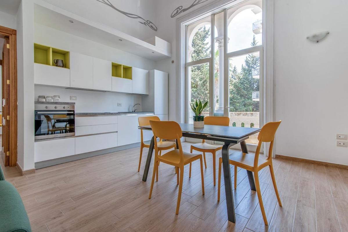 Residence De Franchis - Smart Apartments Лече Екстериор снимка
