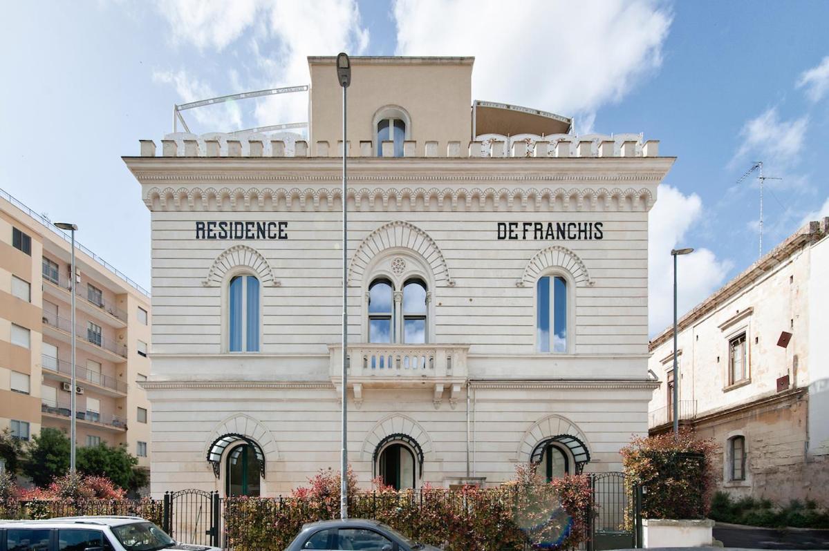 Residence De Franchis - Smart Apartments Лече Екстериор снимка