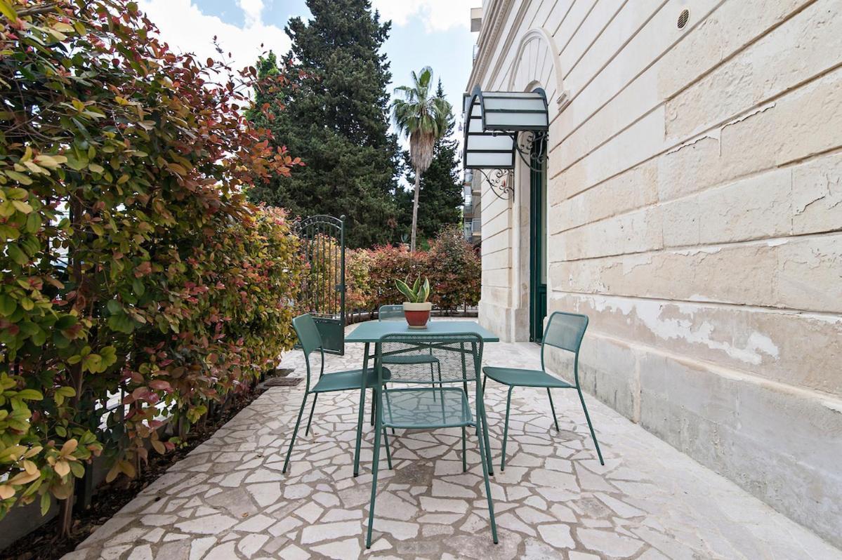 Residence De Franchis - Smart Apartments Лече Екстериор снимка