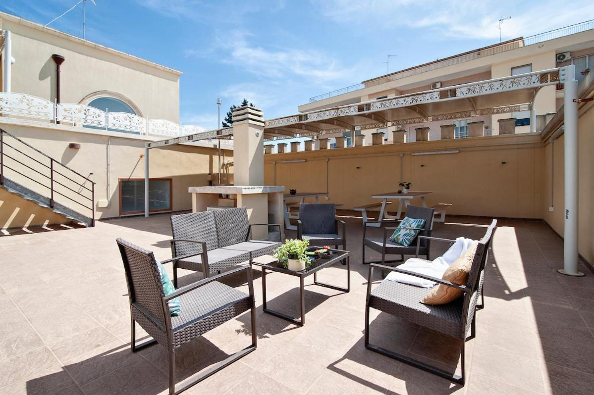 Residence De Franchis - Smart Apartments Лече Екстериор снимка
