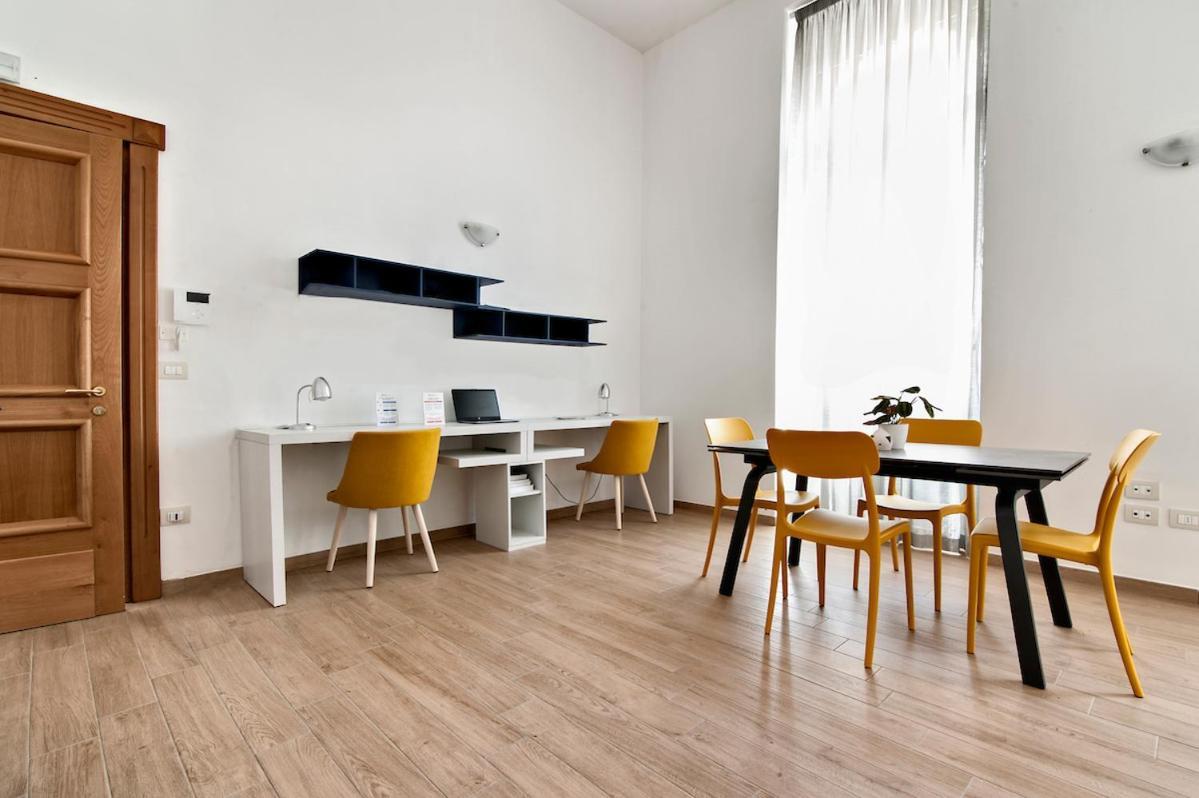 Residence De Franchis - Smart Apartments Лече Екстериор снимка