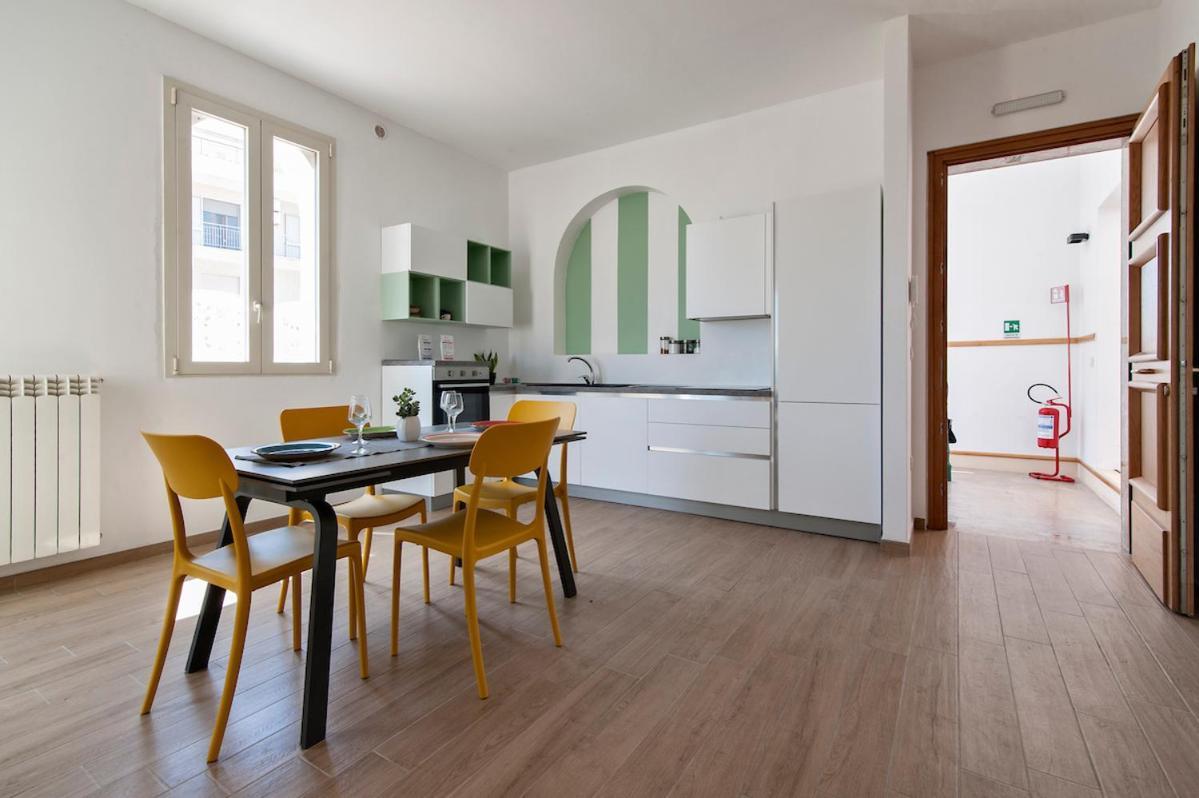 Residence De Franchis - Smart Apartments Лече Екстериор снимка